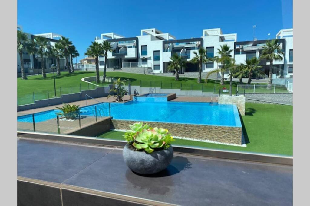 טורבייחה Luxury Penthouse Oasis Beach VIII Orihuela Costa Punta Prima מראה חיצוני תמונה