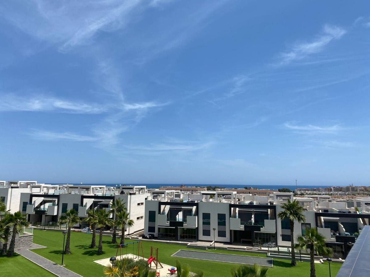 טורבייחה Luxury Penthouse Oasis Beach VIII Orihuela Costa Punta Prima מראה חיצוני תמונה