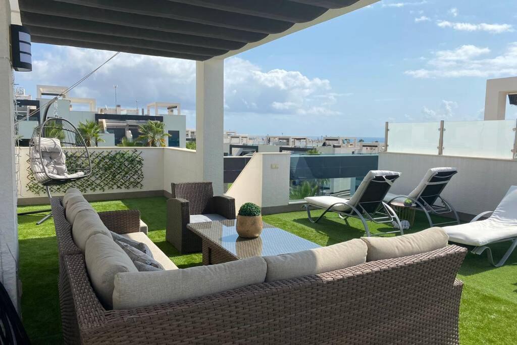 טורבייחה Luxury Penthouse Oasis Beach VIII Orihuela Costa Punta Prima מראה חיצוני תמונה