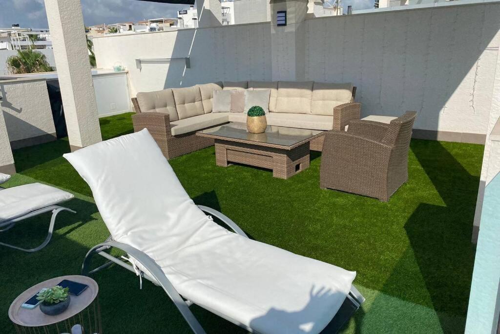 טורבייחה Luxury Penthouse Oasis Beach VIII Orihuela Costa Punta Prima מראה חיצוני תמונה