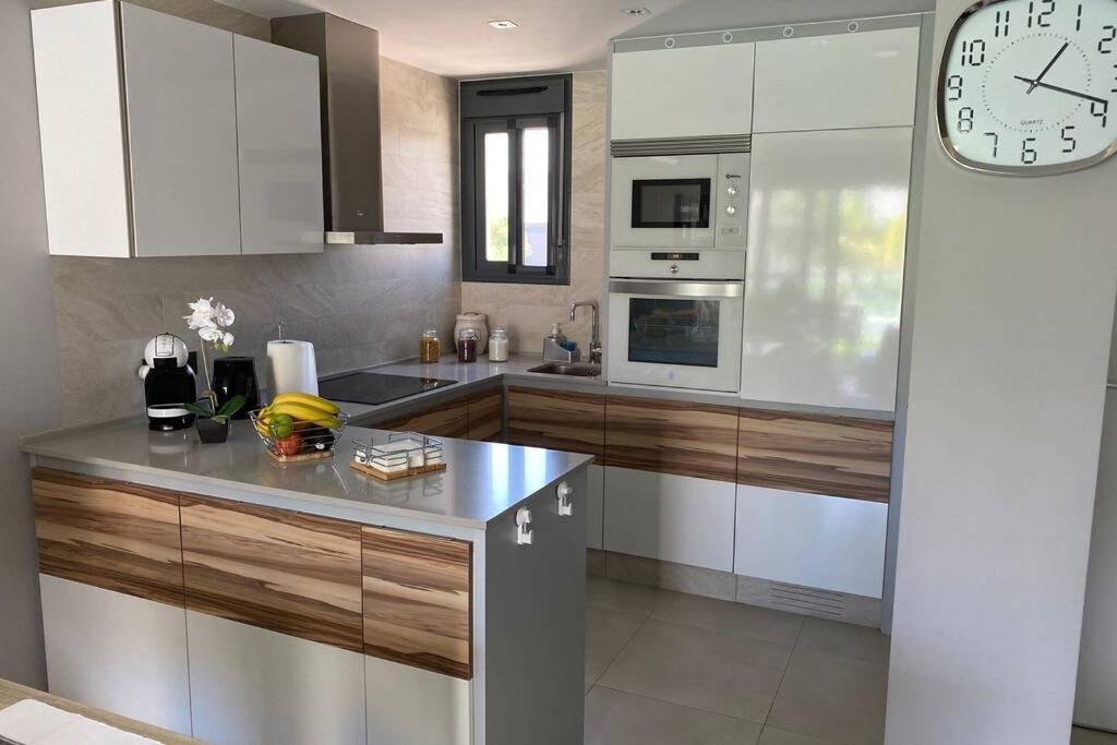 טורבייחה Luxury Penthouse Oasis Beach VIII Orihuela Costa Punta Prima מראה חיצוני תמונה