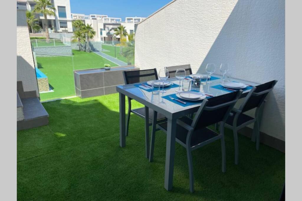 טורבייחה Luxury Penthouse Oasis Beach VIII Orihuela Costa Punta Prima מראה חיצוני תמונה