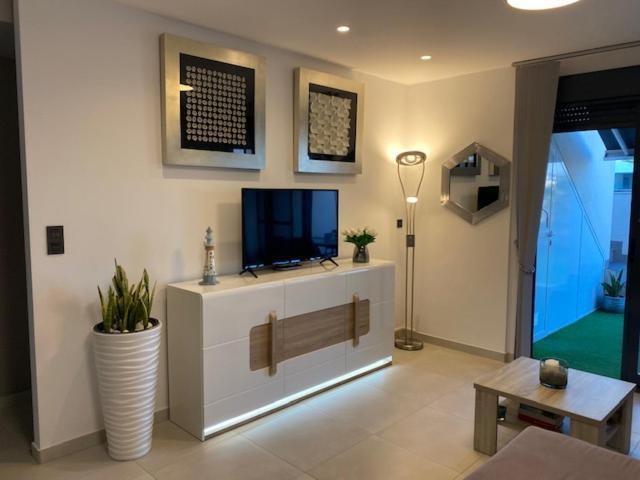 טורבייחה Luxury Penthouse Oasis Beach VIII Orihuela Costa Punta Prima מראה חיצוני תמונה