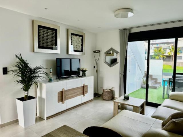 טורבייחה Luxury Penthouse Oasis Beach VIII Orihuela Costa Punta Prima מראה חיצוני תמונה