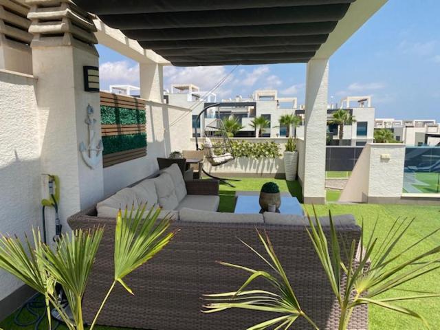 טורבייחה Luxury Penthouse Oasis Beach VIII Orihuela Costa Punta Prima מראה חיצוני תמונה